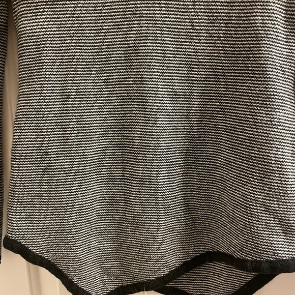 Express Turtleneck - Picture 5 of 5